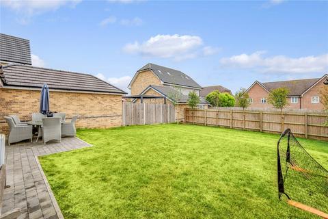 5 bedroom detached house for sale, Oaklands Close, Dunmow, Essex, CM6