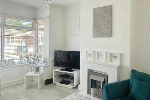2 bedroom bungalow for sale, Broadfields Avenue, Cowes, Isle of Wight