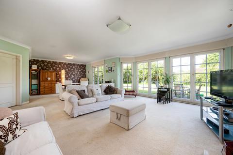 43 Colster Way, Colsterworth, Grantham, NG33 5JT