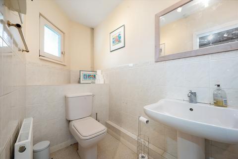 43 Colster Way, Colsterworth, Grantham, NG33 5JT