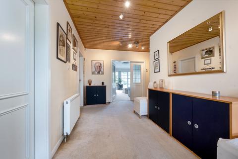 43 Colster Way, Colsterworth, Grantham, NG33 5JT