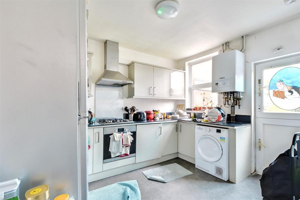 Kitchen 1.jpeg