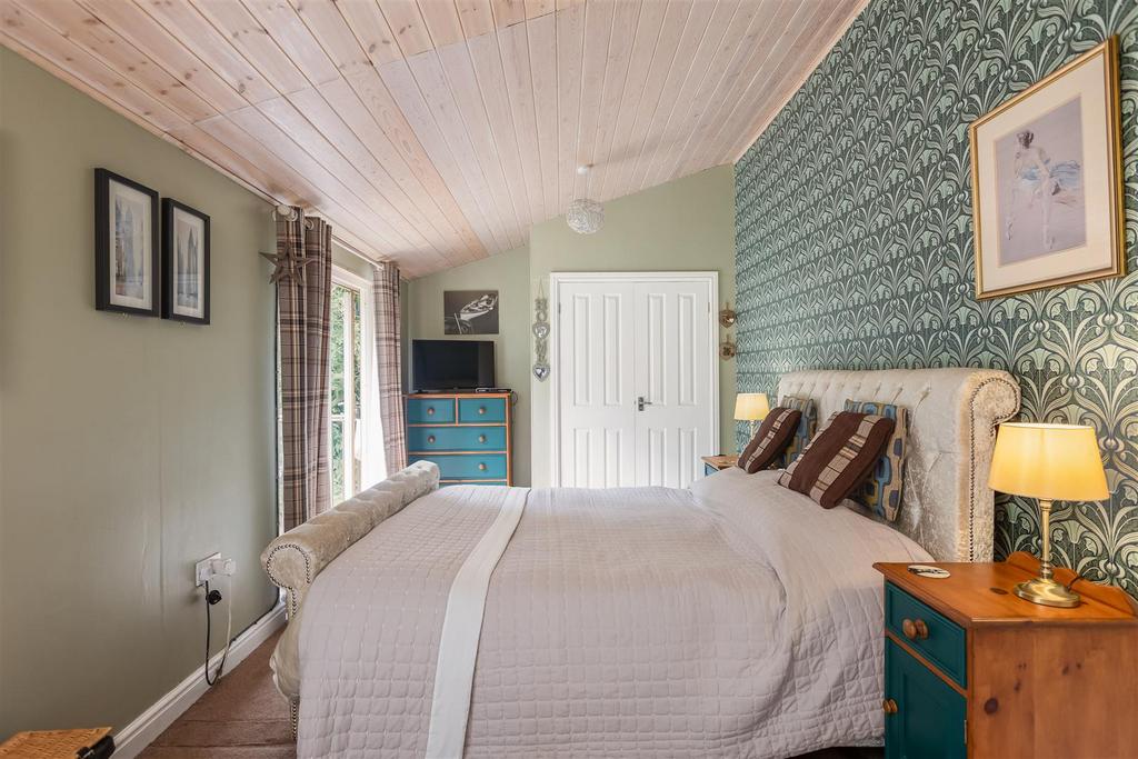 Bulmer Farm Lodges 5 Bedroom 1-3.jpg