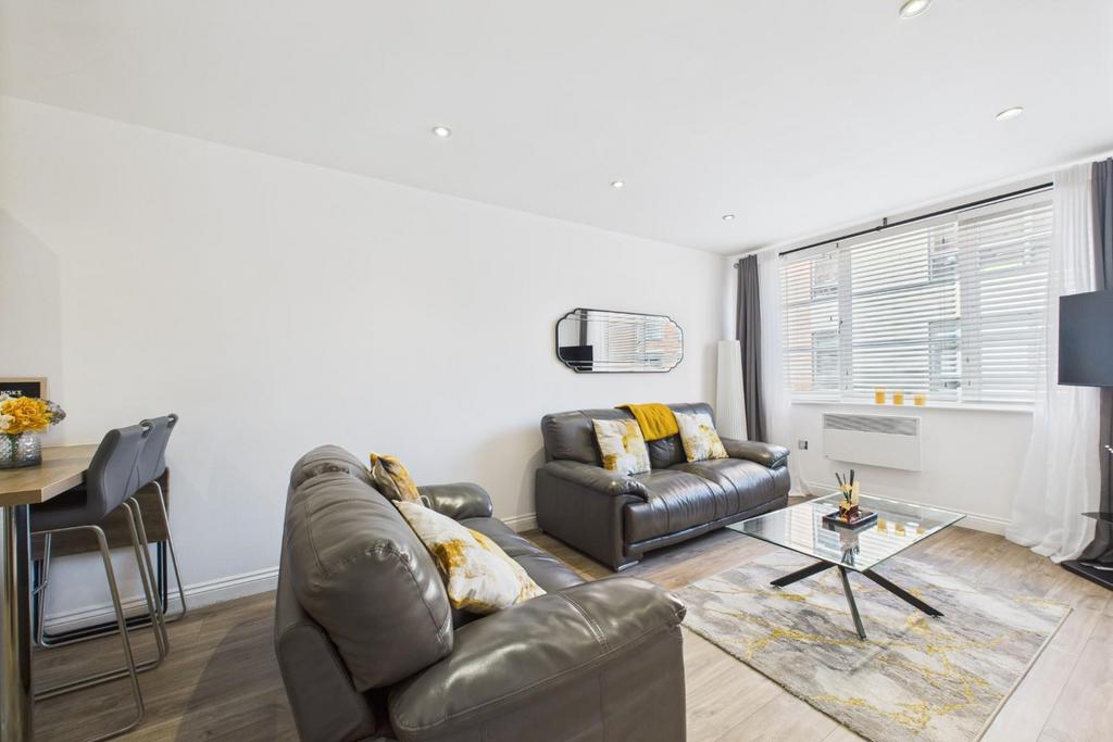 Mint Drive Hockley 2 bed house - Image 0 1024x1024 