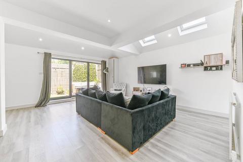 Flat 3, 2 West Hill, South Croydon, CR2 0SA