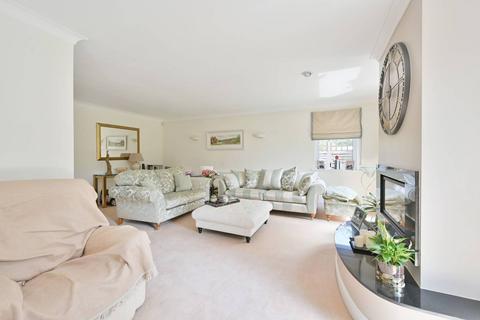 4 Tile Kiln Close, Hemel Hempstead, HP3 8NU