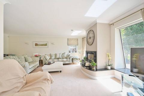 4 Tile Kiln Close, Hemel Hempstead, HP3 8NU