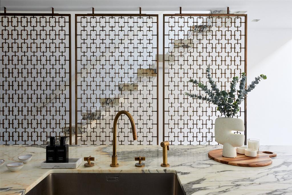 Picture No. 32