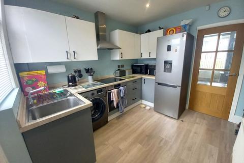 2 bedroom end of terrace house for sale, Winter Avenue, Barnsley, S75