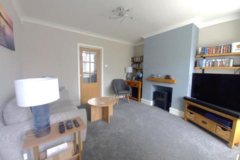 2 bedroom end of terrace house for sale, Winter Avenue, Barnsley, S75