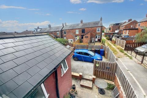 2 bedroom end of terrace house for sale, Winter Avenue, Barnsley, S75