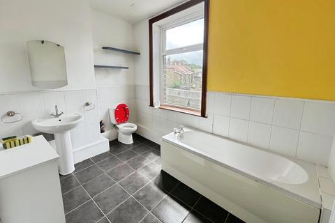 2 bedroom end of terrace house for sale, Westfield Terrace, Hebden Bridge HX7