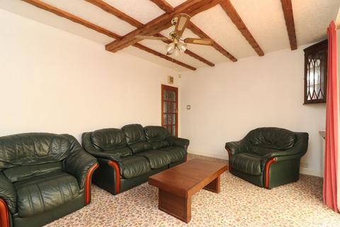 2 bedroom bungalow for sale, Boleyn Avenue, Margate, CT9