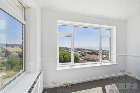 2 bedroom flat for sale, Harley Shute Road, St Leonards-On-Sea