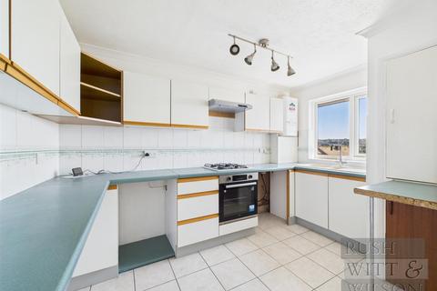 2 bedroom flat for sale, Harley Shute Road, St Leonards-On-Sea