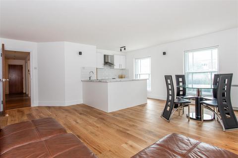 14 Hanover Place, London, E3 4QD