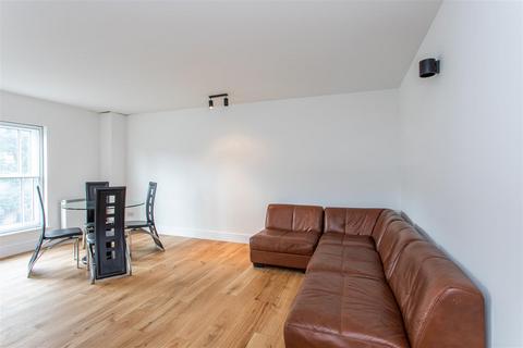 14 Hanover Place, London, E3 4QD