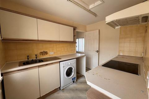 2 bedroom flat for sale, Church Close, Bridgend CF32