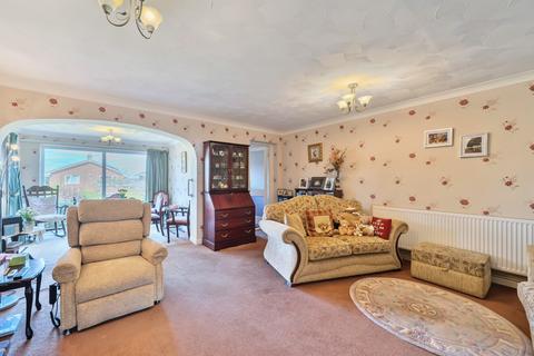 2 bedroom bungalow for sale, Ashley Close, Winchester, Hampshire, SO22