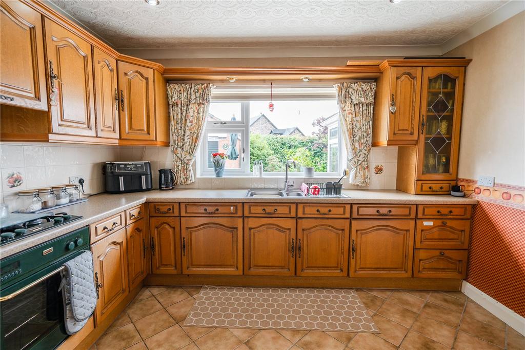 Kitchen (2)