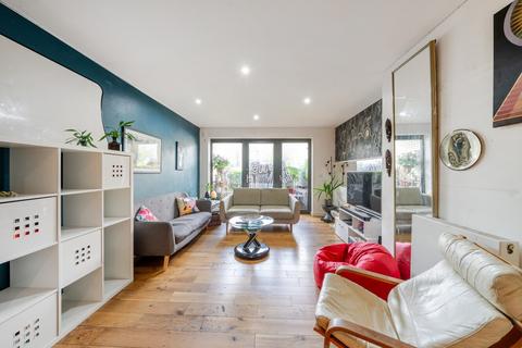1 bedroom flat for sale, Bramah Road, London, SW9