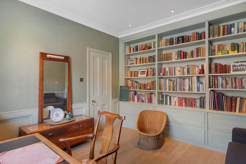 141 Dalling Road, London, W6 0ET