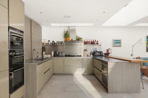141 Dalling Road, London, W6 0ET