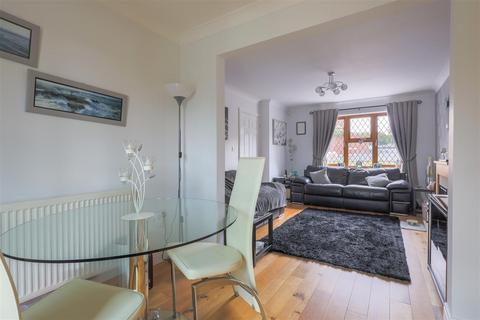 1 Glebe Gardens, Cheadle, Stoke-on-trent, ST10 1YW