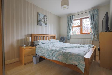 1 Glebe Gardens, Cheadle, Stoke-on-trent, ST10 1YW