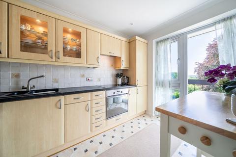 2 bedroom flat for sale, Park Road, Park Court Park Road, SO23
