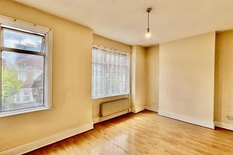 13 Shrubbery Road, Southall, UB1 2DU