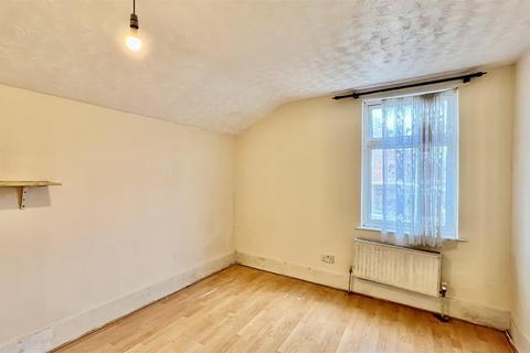 13 Shrubbery Road, Southall, UB1 2DU