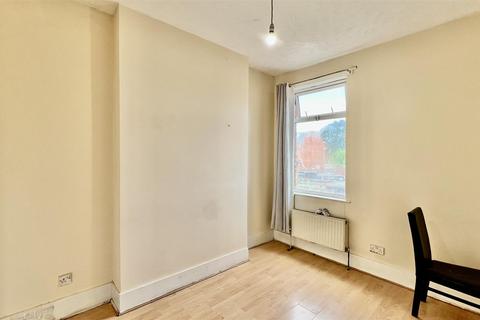 13 Shrubbery Road, Southall, UB1 2DU