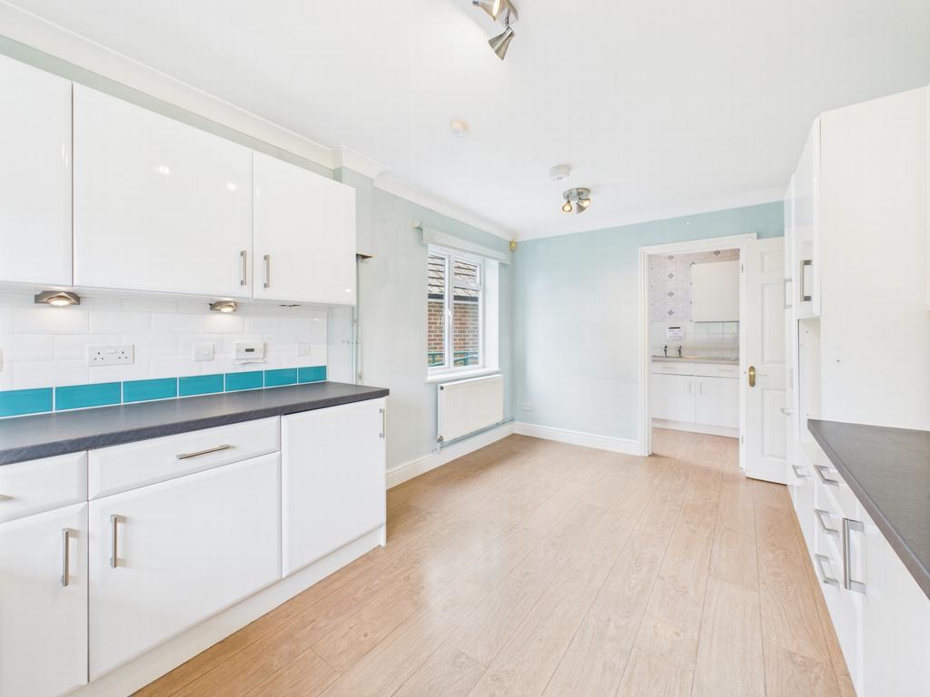 Kitchen 3