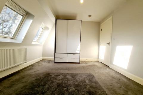1 bedroom flat to rent, Station Lane, Hornchurch