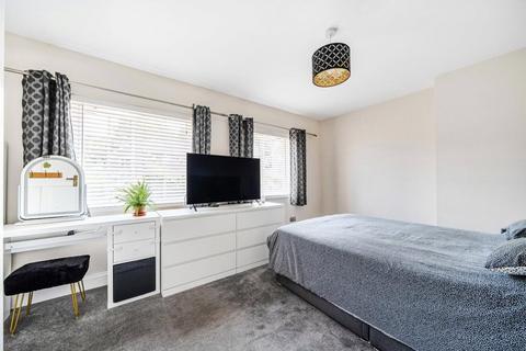 9 Chale Grove, Birmingham, B14 4RY