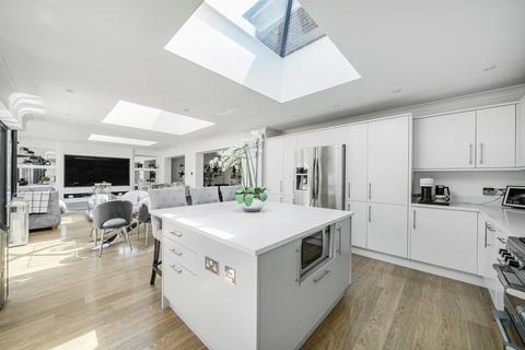4 bedroom detached house for sale, Blackstroud Lane West, Surrey GU18