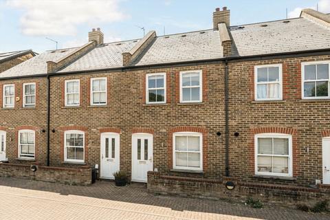 Norcutt Road, Twickenham TW2