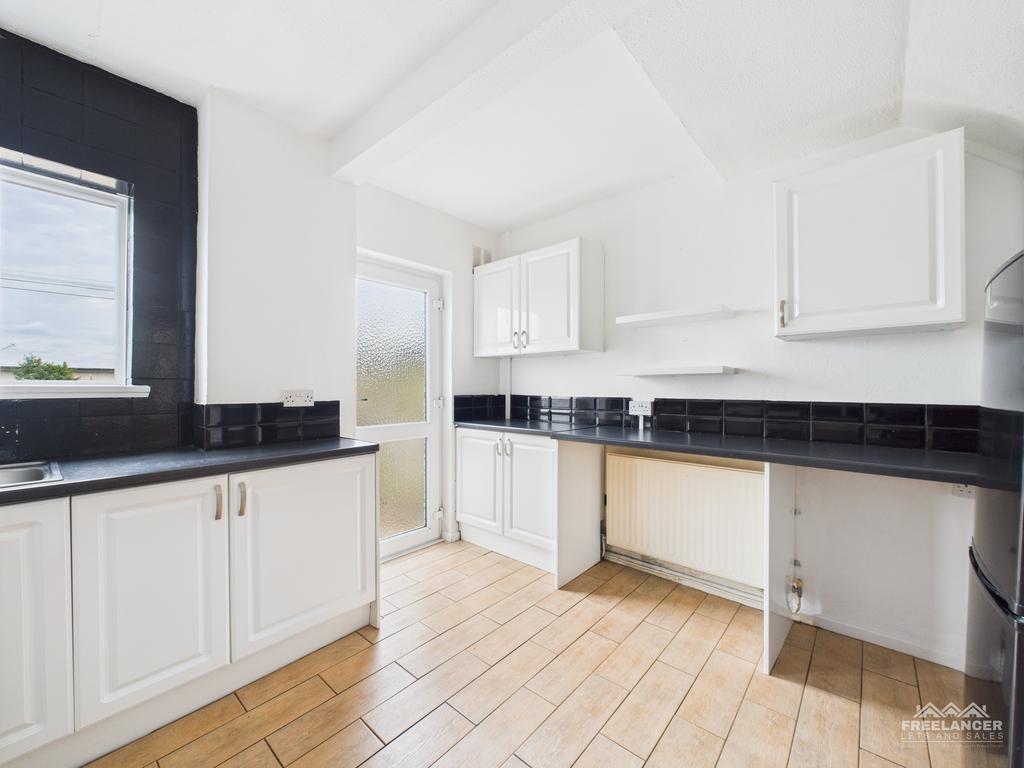 Kitchen 2