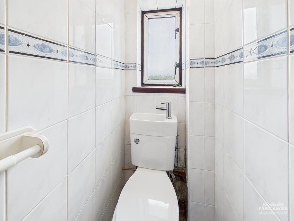 Separate wc