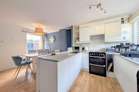 undefined, Denham Close, Milton Keynes MK3