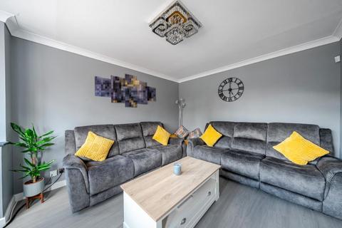 undefined, Bagshot,  Surrey,  GU19