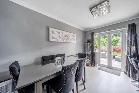 Ridgeway Bridge Road, Bagshot, GU19 5AR