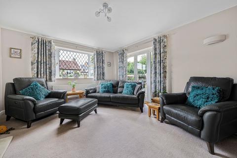 3 bedroom detached house for sale, Church Road, Wheatley, OX33