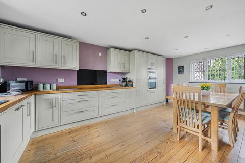 3 bedroom detached house for sale, Church Road, Wheatley, OX33