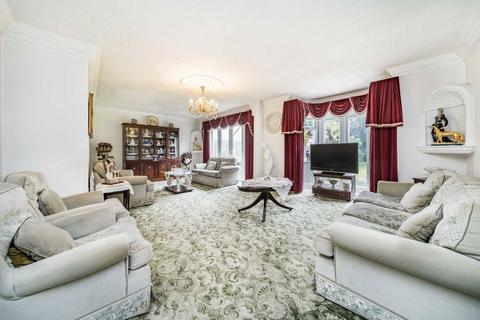 undefined, Norbury Hill, London SW16