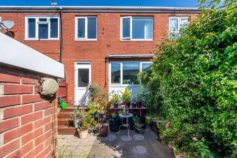 13 Radcliffe Path, London, SW8 3AX