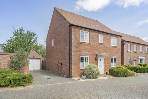Kempton Close, Bicester, OX26
