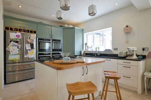 37 Glebe Road, Cheam, Sutton, SM2 7NS