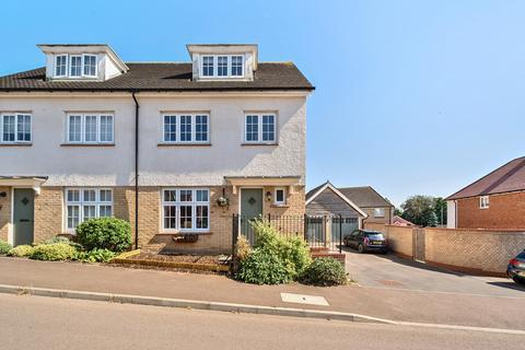 4 bedroom semi-detached house for sale, Broomfield Way, Essex CM7